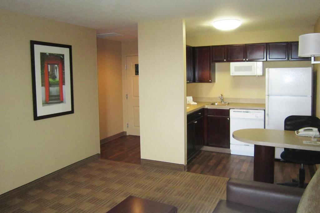 Extended Stay America Suites - Indianapolis - Northwest - I-465 image 13