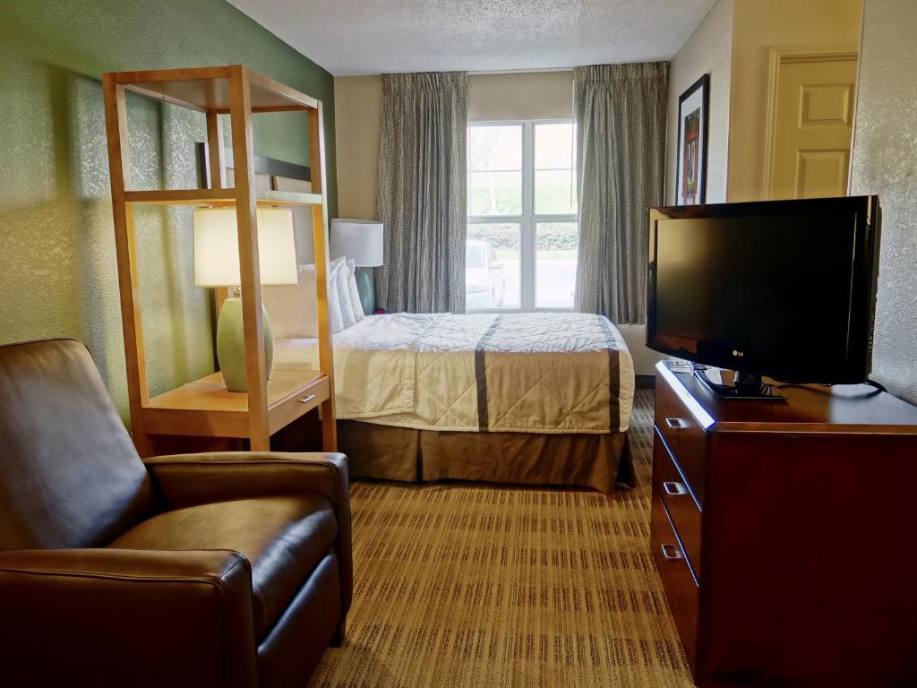 Extended Stay America Suites - Indianapolis - Northwest - I-465 image 6